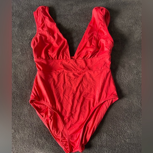 Andie Swim The Mykonos—Flat in Cherry Red XS - Picture 4 of 5